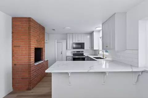 Kitchen - 210 N Sunnyside Ave, Clovis, CA 93611 photo 2 of 3