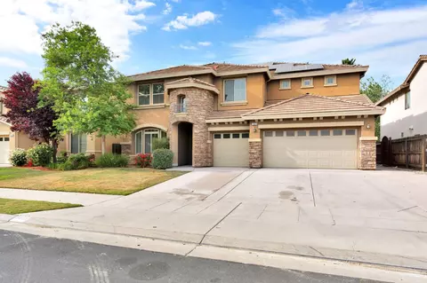 Exterior - 1823 Houston Ave, Clovis, CA 93619 photo 3 of 6