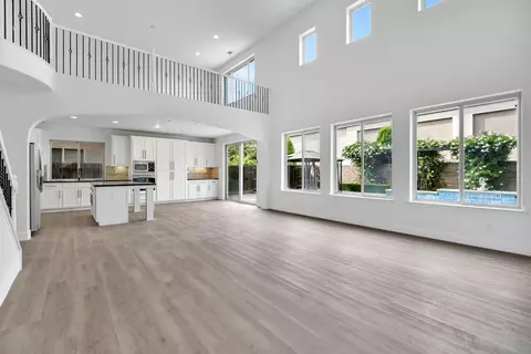 Living - 1823 Houston Ave, Clovis, CA 93619 photo 4 of 7