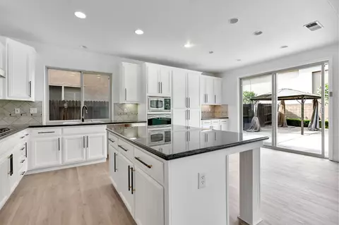 Kitchen - 1823 Houston Ave, Clovis, CA 93619 photo 2 of 3