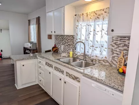 1001 Sylmar #30, Clovis, CA 93612 photo 15