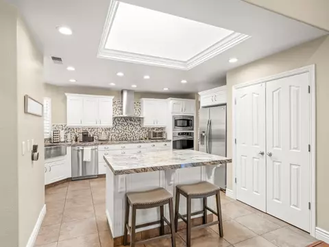 Kitchen - 2690 Joshua Ave, Clovis, CA 93611 photo 5 of 6
