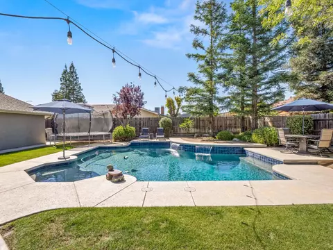 Exterior - 2690 Joshua Ave, Clovis, CA 93611 photo 4 of 13