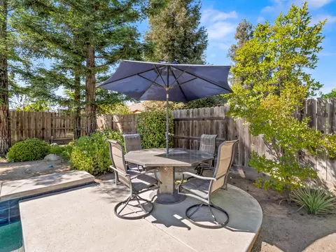 Exterior - 2690 Joshua Ave, Clovis, CA 93611 photo 6 of 13