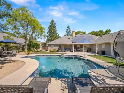 Exterior - 2690 Joshua Ave, Clovis, CA 93611 photo 8 of 13