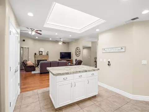 Kitchen - 2690 Joshua Ave, Clovis, CA 93611 photo 6 of 6