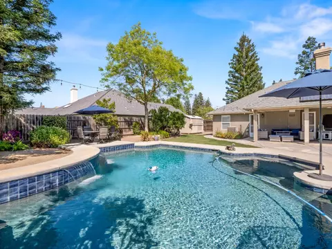 Exterior - 2690 Joshua Ave, Clovis, CA 93611 photo 9 of 13