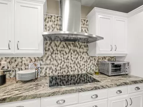 Kitchen - 2690 Joshua Ave, Clovis, CA 93611 photo 4 of 6