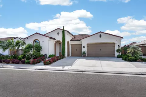 Exterior - 1462 N Twinberry Ave, Clovis, CA 93619 photo 19 of 19