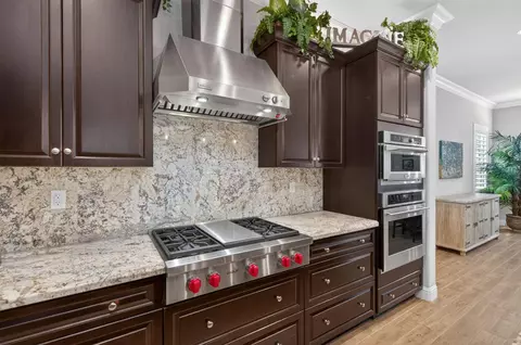Kitchen - 1462 N Twinberry Ave, Clovis, CA 93619 photo 3 of 4