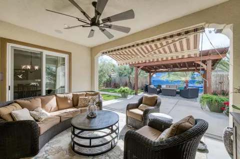 Exterior - 1462 N Twinberry Ave, Clovis, CA 93619 photo 3 of 19