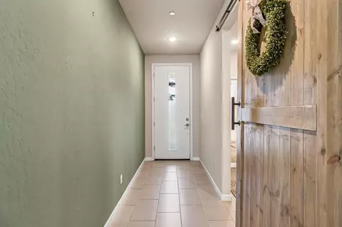 Entry Way - 4158 Buckingham Ave, Clovis, CA 93619 photo 2 of 7