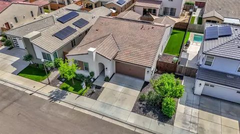 View/Area - 4158 Buckingham Ave, Clovis, CA 93619 photo 2 of 6