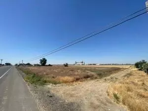 12792 10th Ave, Hanford, CA 93230 photo 3