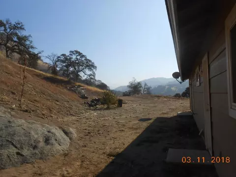 1773 Erwin Ln, Yokuts Valley, CA 93675 photo 17