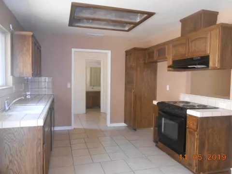 1773 Erwin Ln, Yokuts Valley, CA 93675 photo 7