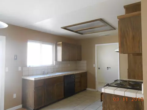 1773 Erwin Ln, Yokuts Valley, CA 93675 photo 6