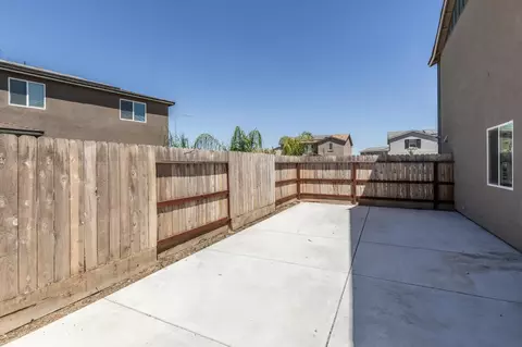 Exterior - 1451 W Ryan Ave, Fowler, CA 93625 photo 2 of 4