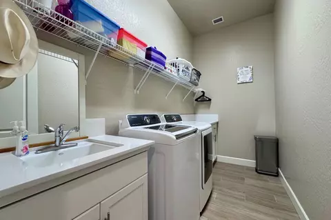 Other - 445 Bloom Ln, Clovis, CA 93619 photo 4 of 4
