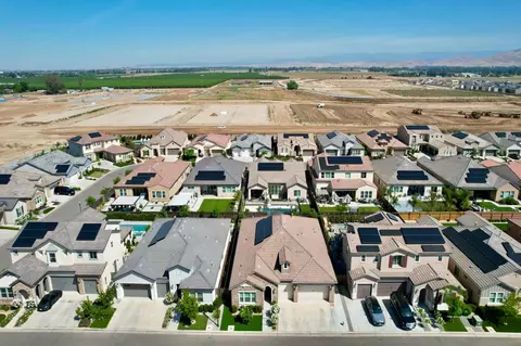 View/Area - 445 Bloom Ln, Clovis, CA 93619 photo 3 of 3