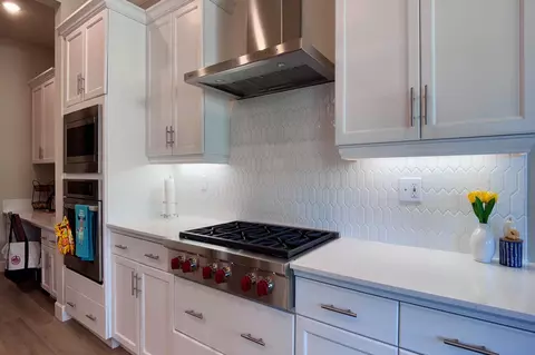 Kitchen - 445 Bloom Ln, Clovis, CA 93619 photo 5 of 5