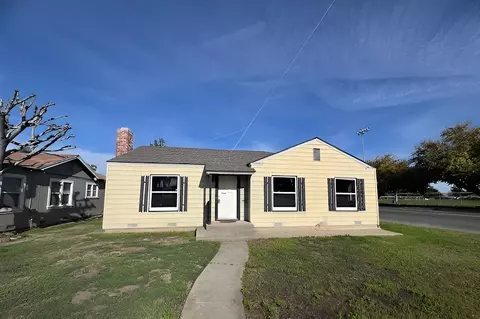 397 Hoover St, Coalinga, CA 93210