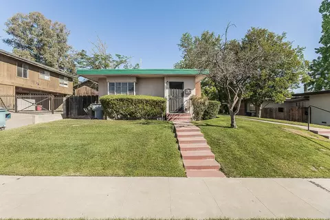 805 E Andrews Ave, Fresno, CA 93704