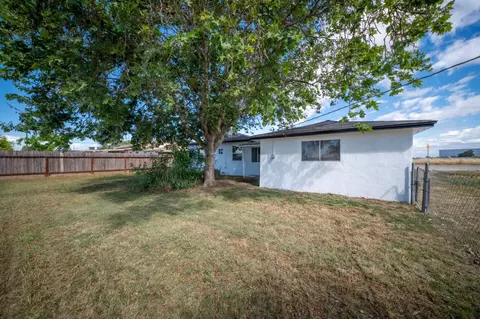 Exterior - 2790 Boles St, Madera, CA 93637 photo 6 of 6