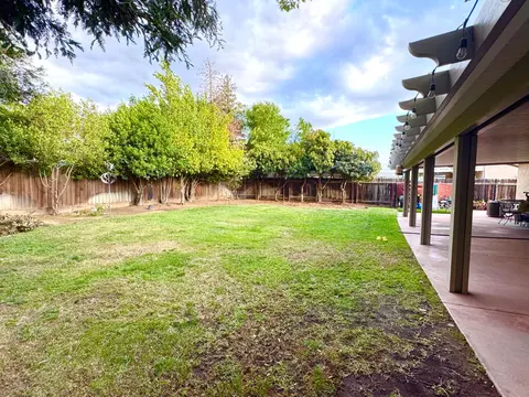 Exterior - 3501 Carson Ave, Clovis, CA 93611 photo 6 of 12