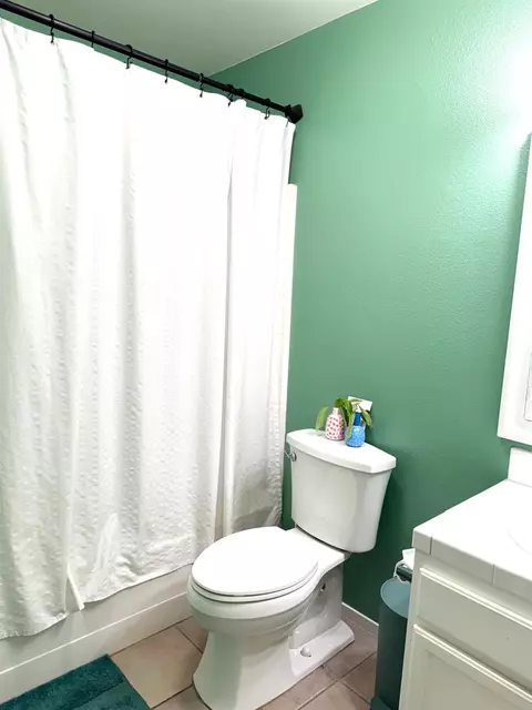 Bath - 3501 Carson Ave, Clovis, CA 93611 photo 1 of 2