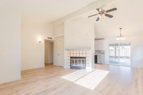 Living - 3725 Eddy Ave, Clovis, CA 93612 photo 2 of 4