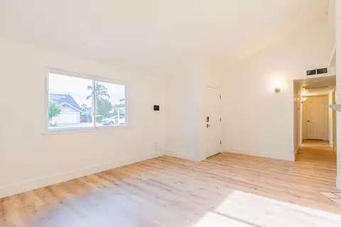Living - 3725 Eddy Ave, Clovis, CA 93612 photo 3 of 4