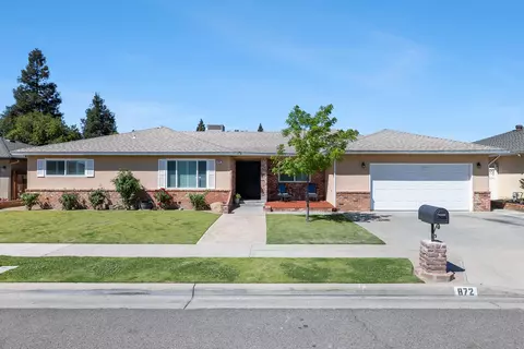 872 E Spruce Ave, Fresno, CA 93720
