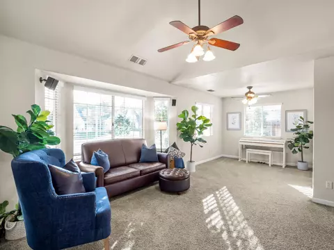 Living - 621 W El Paso Ave, Clovis, CA 93611 photo 1 of 3