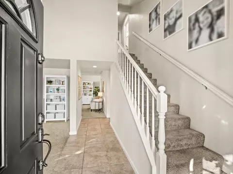 Entry Way - 621 W El Paso Ave, Clovis, CA 93611 photo 1 of 1