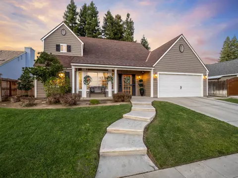Exterior - 621 W El Paso Ave, Clovis, CA 93611 photo 12 of 12