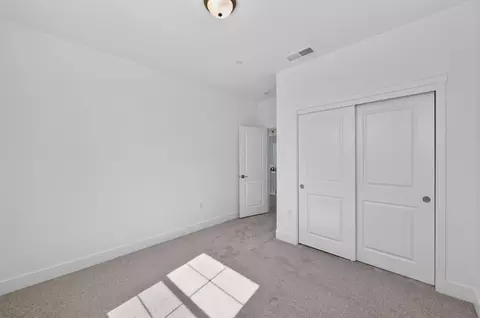 Bedroom - 986 Peters Rd S, Madera, CA 93636 photo 3 of 10