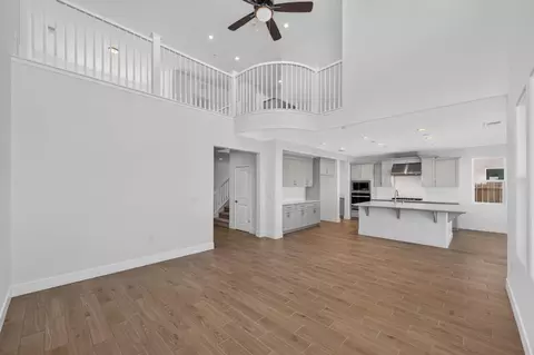 Living - 986 Peters Rd S, Madera, CA 93636 photo 1 of 8