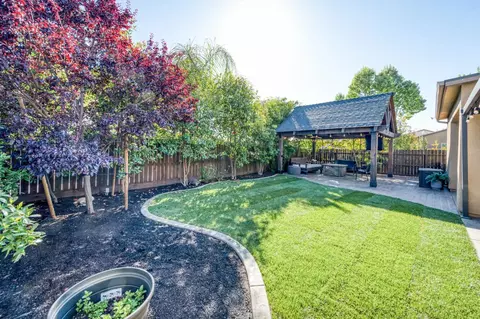 Exterior - 3606 Saginaw Ave, Clovis, CA 93619 photo 8 of 10