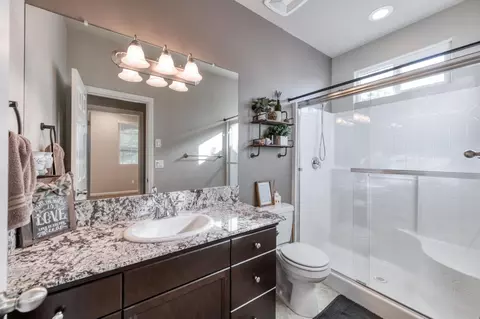 Bath - 3606 Saginaw Ave, Clovis, CA 93619 photo 1 of 4