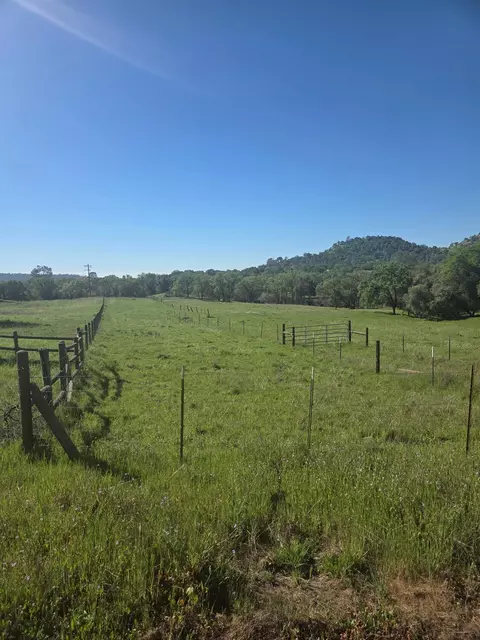 32951 Frazier Rd #2, Auberry, CA 93602
