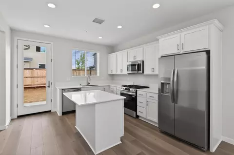Kitchen - 787 Laina Ave, Madera, CA 93636 photo 1 of 3