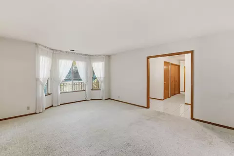 Living - 19098 Deane Dr, Madera, CA 93638 photo 5 of 9
