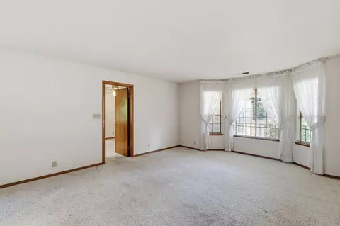 Living - 19098 Deane Dr, Madera, CA 93638 photo 9 of 9