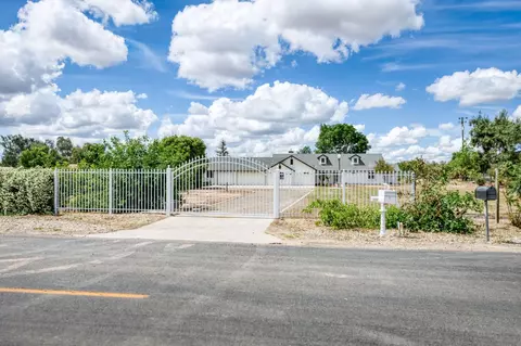 16564 Monreal Rd, Madera, CA 93636