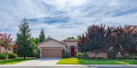 2222 Carson Ave, Clovis, CA 93611