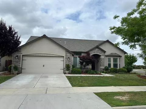 2877 23rd Ct, Kingsburg, CA 93631