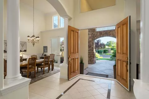 Entry Way - 3386 E Via Monte Verdi Ave, Clovis, CA 93619 photo 2 of 6