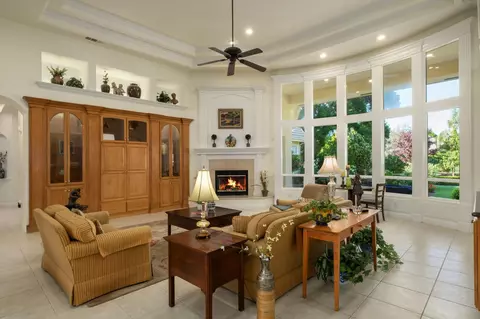 Living - 3386 E Via Monte Verdi Ave, Clovis, CA 93619 photo 2 of 6