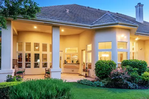 Exterior - 3386 E Via Monte Verdi Ave, Clovis, CA 93619 photo 7 of 8